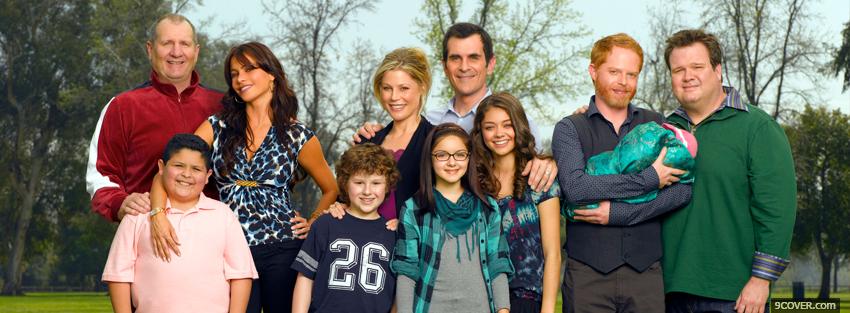 Photo tv series modern family Facebook Cover for Free